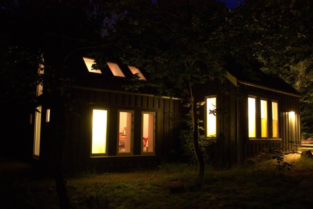 Oak Cottage Near Ronne & Beach Zewnętrze zdjęcie